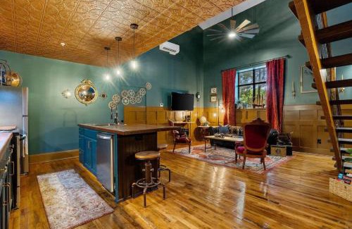Columbia Apartment | Discover Sherlock - The Vestry on Read, a 4-Star Retreat