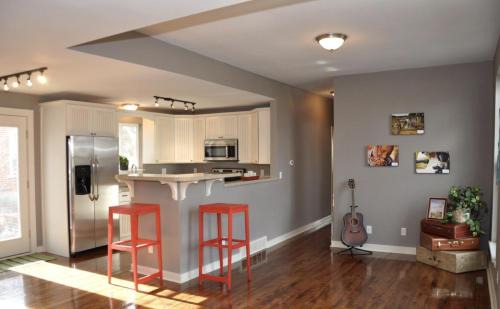 Martinez Park House | Pet-Friendly Sherwood Cottage Near Old Town & Poudre River