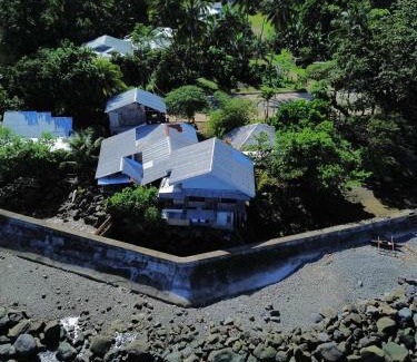 Mambajao House | Top-Rated Shey's Travellers Inn with Oceanfront Views