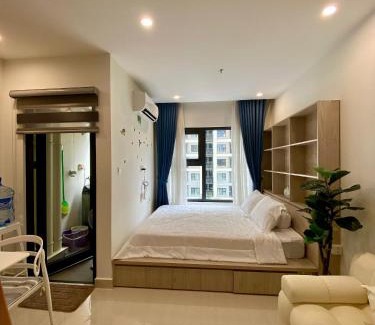 District 9 Apartment | Shi House - Studios S601 Origami Cozy Comfortable