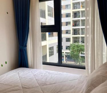 District 9 Apartment | Shi House - Studios S601 Origami Cozy Comfortable