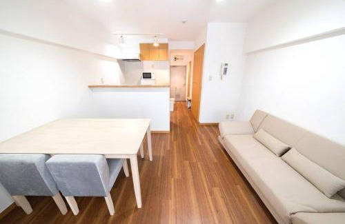 Higashi Apartment | Discover Shibuya E Address 303: Family-Friendly Retreat
