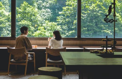 Tenninkyo Onsen Hotel | Experience Shikishimaso: Family-Friendly Getaway with Hot Tub