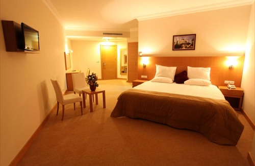 Velimese Hotel | Cozy Stay at Shilla Hotel with Spa and Family Amenities