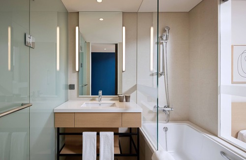 Downtown Hotel | Experience Comfort at Shilla Stay Plus Iho Tewoo Ocean Front