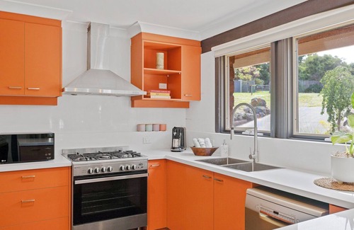 Kilcunda House | Pet-Friendly Shiloh Beach House with Ocean View & Spa