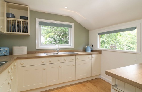 Sticklepath Cottage | Cozy SHILSTONE LODGE: Pet-Friendly Cottage in Chagford