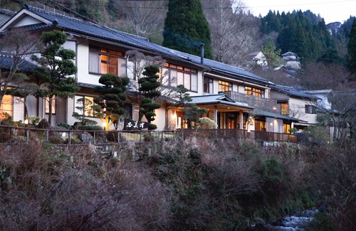 Yufu House | Eco-Friendly Shimizu Ryokan: Guest Rated 9.6 with Hot Tub