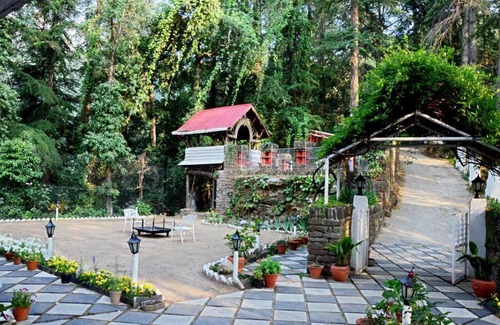 Bemloi Resort | Idyllic Shimla Resort with Breakfast & Family-Friendly Vibes