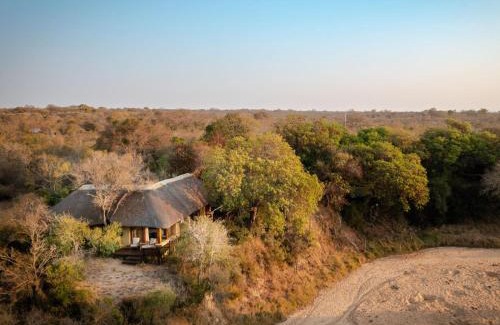 Thorny Bush Game Reserve Cabin | Premier Shimungwe Lodge with Oceanfront Views & Pool