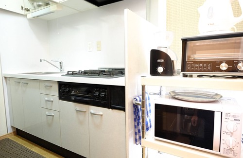 Higashiyodogawa House | Ideal Retreat at Shin-Osaka: Family-Friendly Amenities