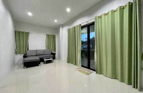 Maret Cabin | Oceanfront Shine of Hill in Koh Samui with Spa & Dining