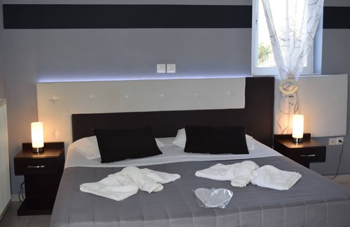 Skala Kallonis House | Oceanfront Shine Studios: Guest Rated 9.8 with Free Breakfast