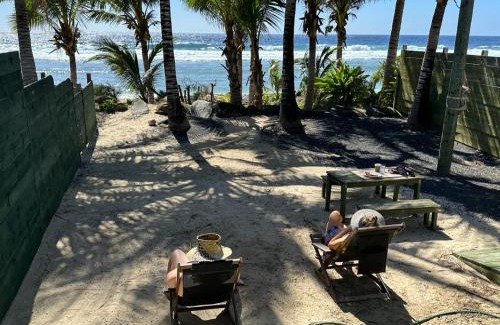 Matavera House | Beachfront Bliss at ShineAwayHomes - Rarotonga Escape