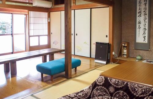 Kiho-cho House | Relax at Shingu Guest House: Family-Friendly & Hot Tub