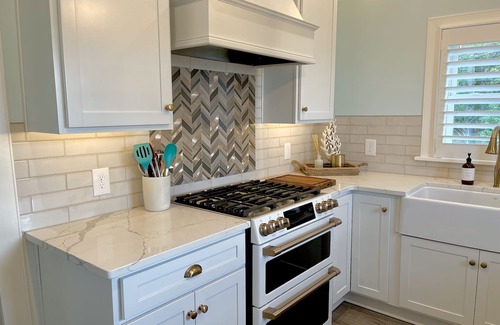 Deltaville House | Experience Ships Watch: Waterfront Views & Family-Friendly Amenities