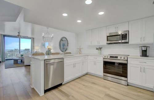 Isle of Palms House | Experience Relaxation at Shipwatch 308B with Pool & Hot Tub