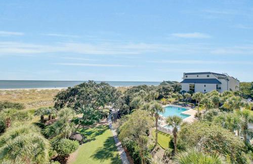 Isle of Palms House | Experience Relaxation at Shipwatch 308B with Pool & Hot Tub