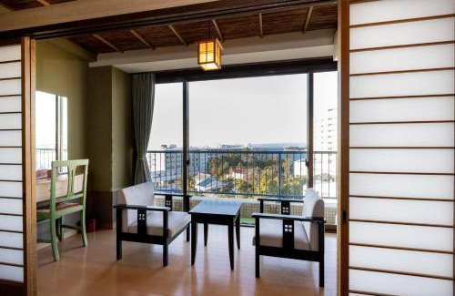 Tsubaki Onsen Hotel | Relaxing Shirahama Onsen Kisyu Hanto with Family Amenities
