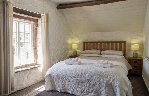 Crich House | Pet-Friendly Shire Cottage: Guest Rated 9.5/10