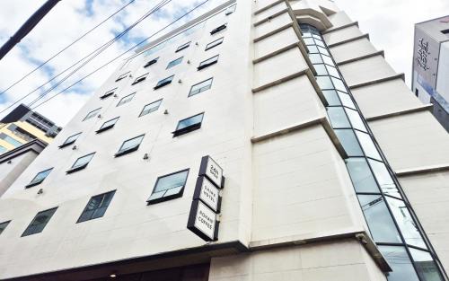 Busanjin Hotel | Eco-Friendly Comfort at Shire Hotel Seomyeon with Hot Tub