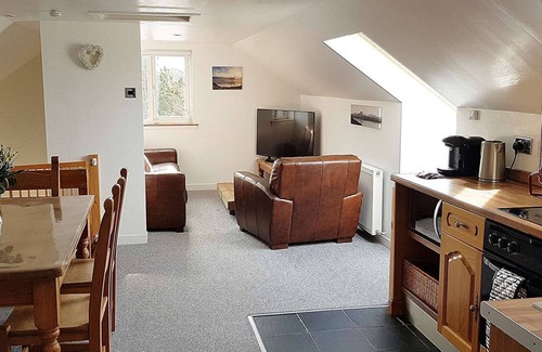 Melvaig Apartment | Shiskine: Self-Catering Apartment with Oceanfront Views