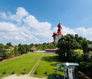 Nathdwara Hotel | Discover Shiv Ashray Resort: Family-Friendly Getaway
