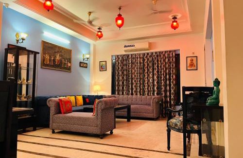 Basai House | Cozy Shiv Kothi Homestay: Rated 9.2, Family-Friendly Stay