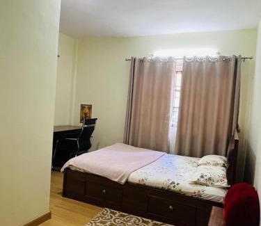 Burhanilkantha House | Shiv Tattva Yog School