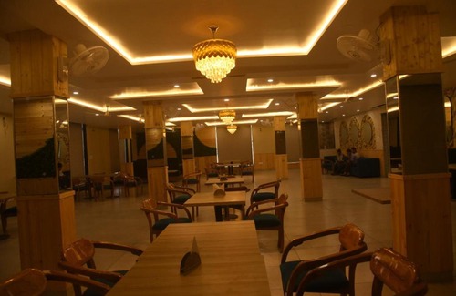 Haldwani Hotel | Budget-Friendly Stay at SHIVA PALACE with Breakfast Included
