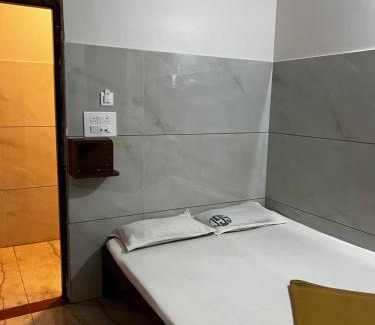 Mysore Hotel | Shivaguru comforts