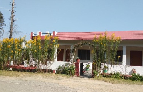 Kausani Hotel | Guest Rated 10/10: Shivam Guest House in Kausani