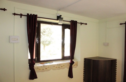 Bir RV Rental | Budget-Friendly Shivirama with Breakfast & Family Amenities