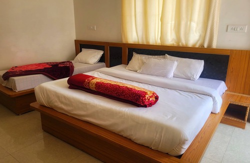 Narainkoti Hotel | Shivlok Hotel