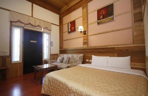 Ren'ai House | Pet-Friendly Retreat at Shiyai Taoyuan with Family Amenities