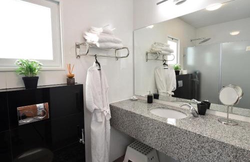 Had Nes Villa | Shmulik's Resort: Perfect Getaway for Couples and Families