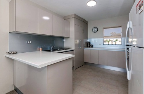 Nelson Bay Apartment | Waterfront Unit at Shoalhaven 4 with Ocean Views & Wifi