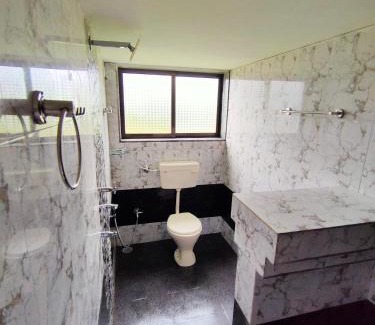 Murud House | Cozy Shobha Farmhouse: Family-Friendly & Wheelchair Accessible