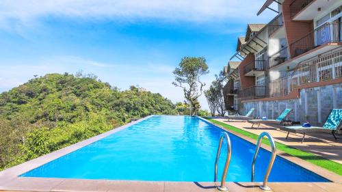 Suryanelli Resort | Welcoming Stay at Shola Crown Resort - Munnar with Pool