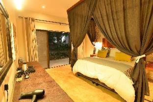 Victoria Falls Cabin | Experience Shongwe Lookout: 4-Star Oceanfront Retreat