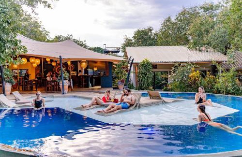 Victoria Falls Hotel | Discover Shongwe Oasis: Oceanfront Retreat with Spa & Pool
