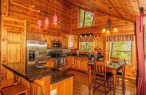 Qualla Cabin | Unforgettable Stay at Shooting Star Ridge with Hot Tub & Views