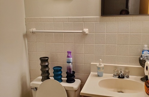 Milwaukee Condo | Family-Friendly Condo Near Shopping and Dining Options