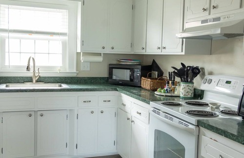 Virginia Beach House | Tranquil Shore Beats Work - Relax with Ocean Breeze Awaits