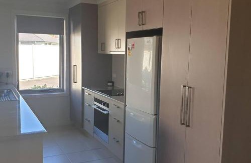 Port Sorell Apartment | Beachfront Bliss: Guest Rated 10/10 with Ocean Views