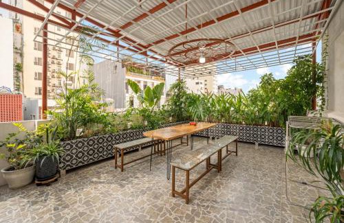 Son Tra Villa | Shore House - Near My Khe Beach & City Centre by The Key