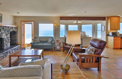 Bandon House | Oceanfront Shore Pines Near Sheep Ranch Golf Course