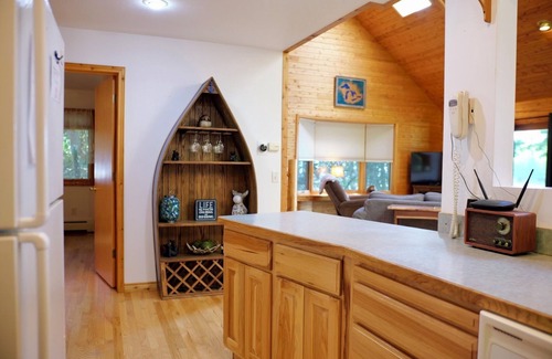 Drummond House | Cozy Bunkhouse Getaway on Drummond Island by the Sea
