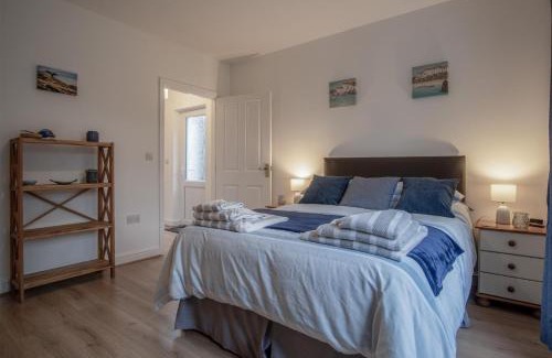 Lydstep Apartment | Cozy Shorelands 1 Bedroom Apartment in Manorbier - Rated 9/10
