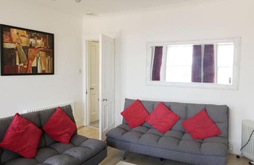 Dunbar Apartment | Cozy 2 Bed Serviced Apartment in Dunbar with Breakfast